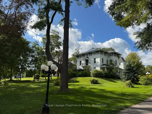 89 King St E, Cramahe, ON K0K 1S0