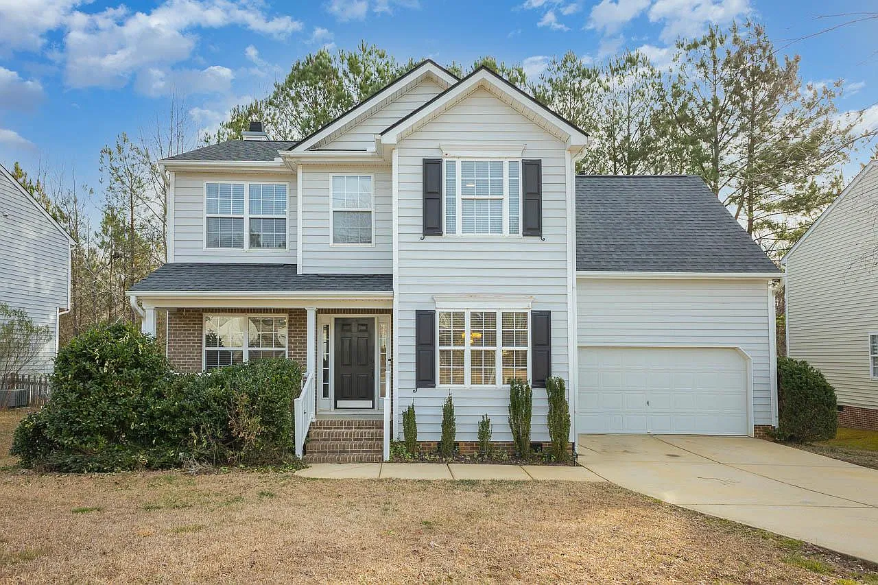 4 bed, 2.5 bath, 1767 sqft, $2,300 — Photo 3