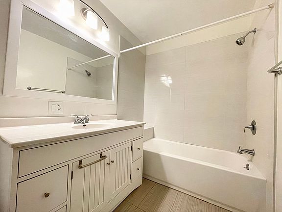 4th image of 55 Arlington Dr APT 3