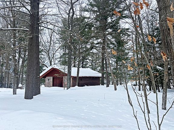 2nd image of 45 Ridgeway Dr