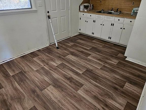 3rd image of 4742 Toney Dr