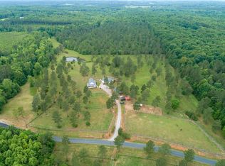 536 Pine Tree Rd, Chase City, VA 23924