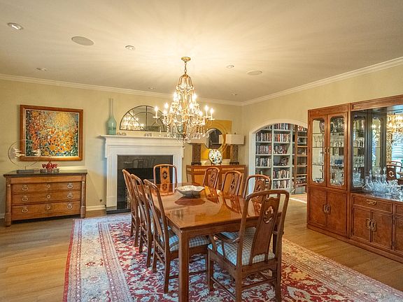 2nd image of 4851 Fleetview Ave