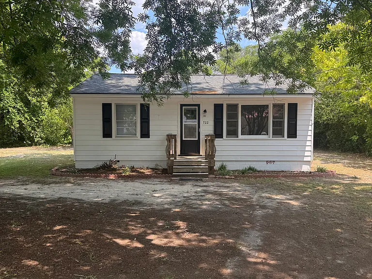722 Veda St — Photo 1