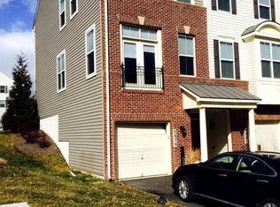 2879 Chinkapin Oak Ln #235, Woodbridge, VA 22191