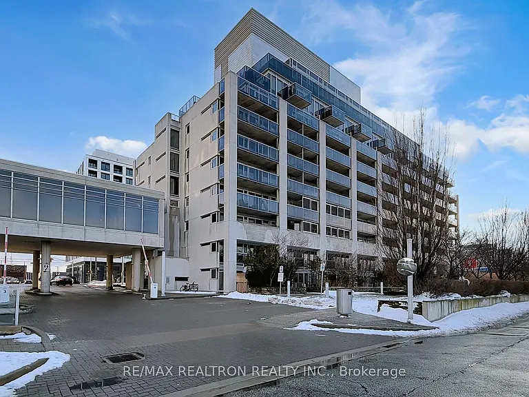 1050 The Queensway #217 — Photo 5