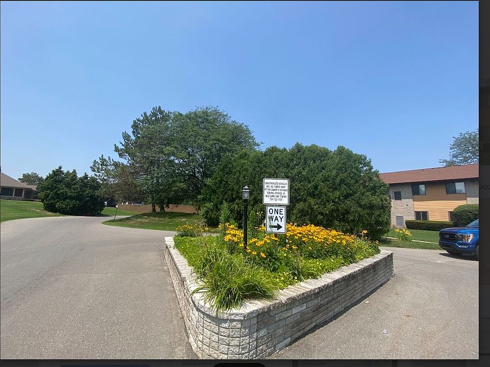1st image of 7414 Manor Cir APT 101