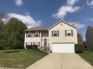 3738 Sugarberry Dr, Hebron, KY 41048
