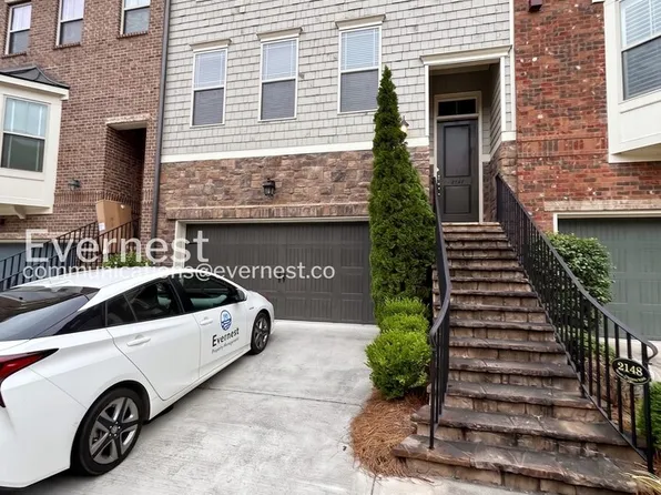 2148 W Village Ln SE, Smyrna, GA 30080