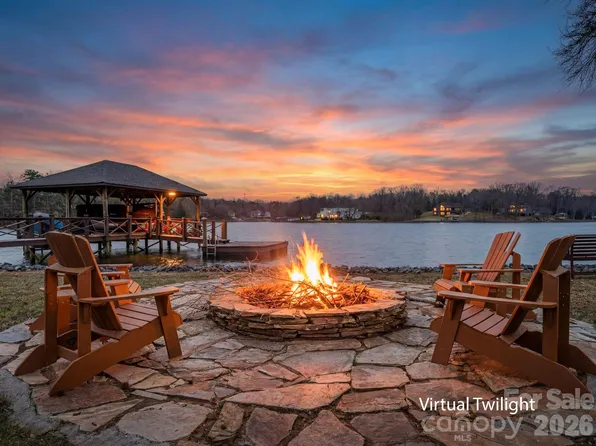 4485 River Oaks Rd, Clover, SC 29710