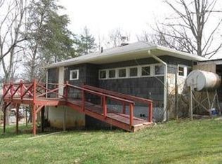 1386 Blue Ridge Dr, Blue Ridge, GA 30513