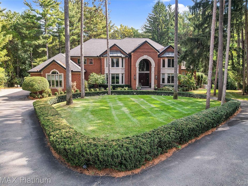 1st image of 5479 River Ridge Dr