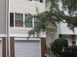 1811 Lancashire Ct, Schaumburg, IL 60194