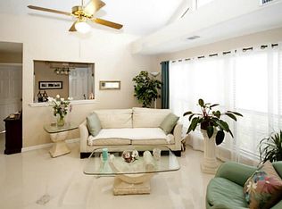 17100 Planters Row, Addison, TX 75001