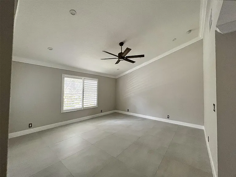 720 Birdie Ct — Photo 11