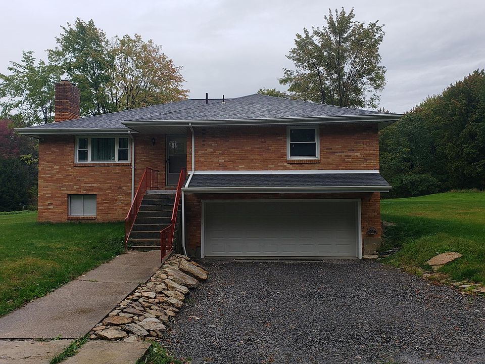1900 sq ft brick house