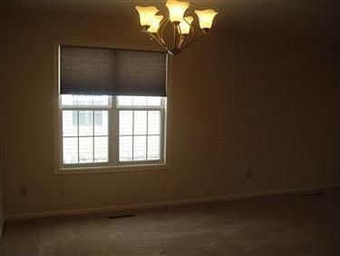 5th image of 204 Westminster Way