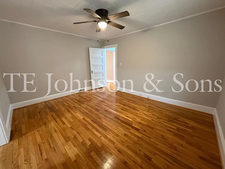 5535 Robinhood Rd — Photo 15