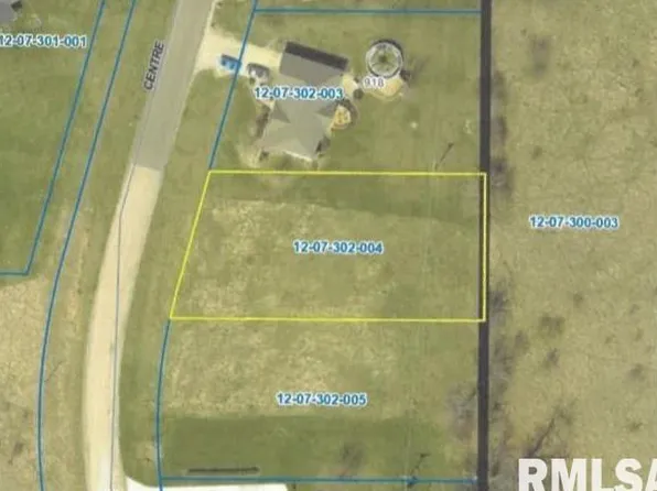 104 Centre Dr, Petersburg, IL 62675