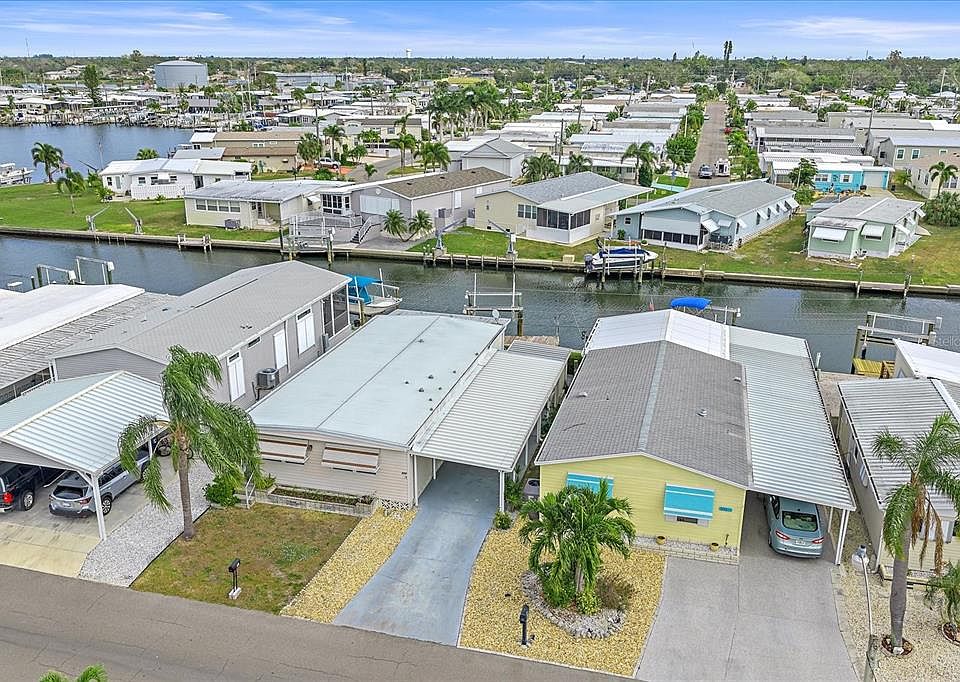 1st image of 220 BIMINI DRIVE