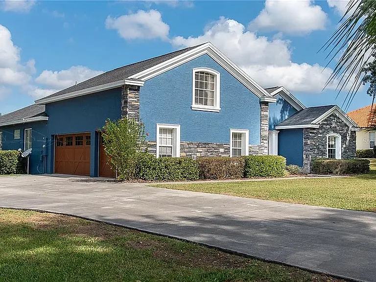 6237 Ashley Dr — Photo 1