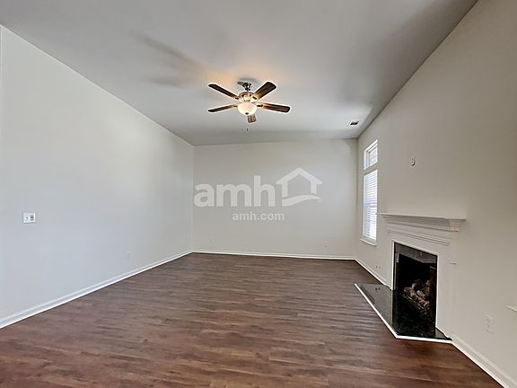 3rd image of 110 Rolling Stone Ct