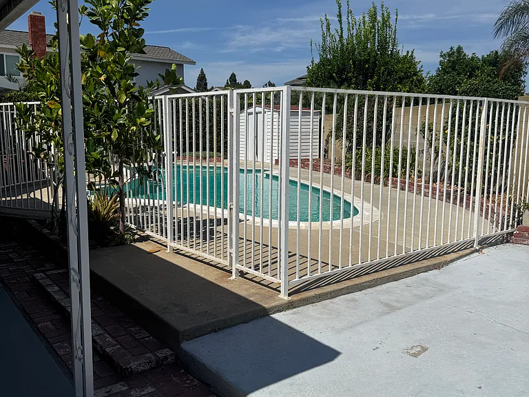 17628 Los Alamos St — Photo 11