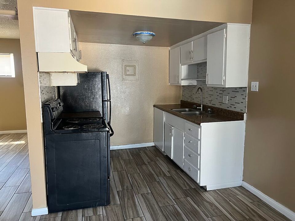 1st image of 2619 Sherwood St #1