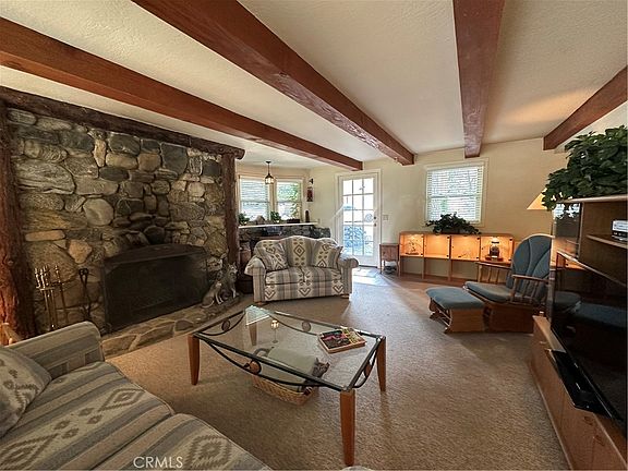 3rd image of 9120 Torrey Pines Rd
