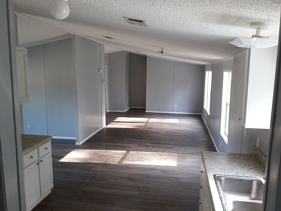 2nd image of 6790 NW 75th Pl