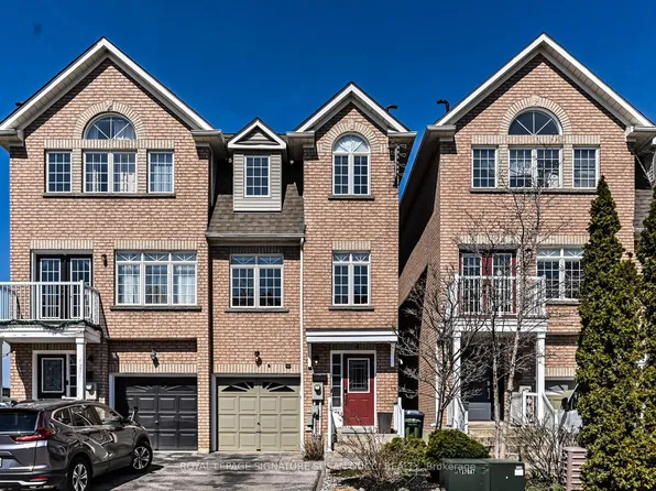 4 Blair St, Toronto, ON M4B 3N6