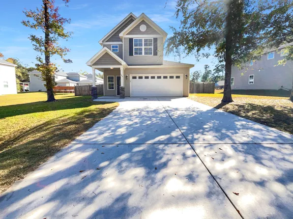 184 W Smith St, Lincolnville, SC 29485