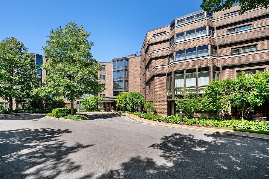 1st image of 601 Mulberry Pl APT 5I