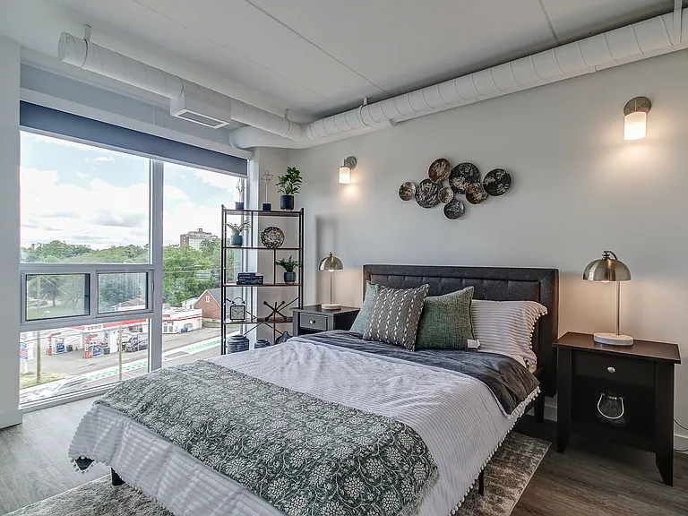271 Spadina Rd E — Photo 9