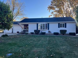 201 Jahns Rd, Napoleon, OH 43545