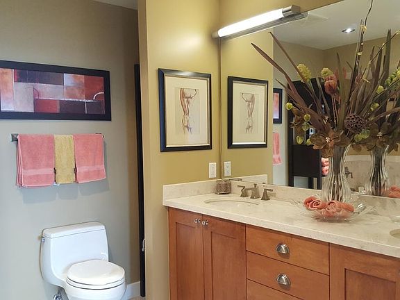 dual sink master bath