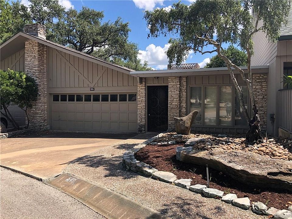 1st image of 549 Fairway Dr
