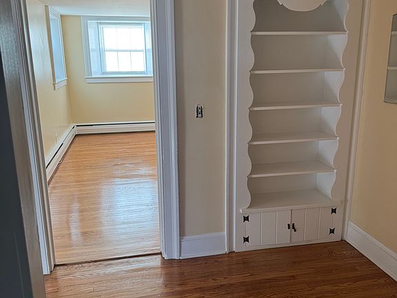 5th image of 105 Maiden Ln APT B
