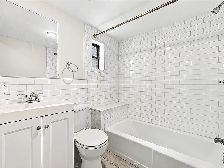 2107 Green St #2FF — Photo 1