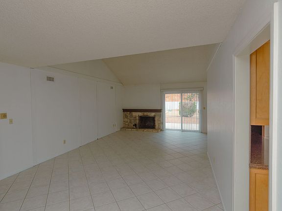 3rd image of 4024 Via Del Conquistador