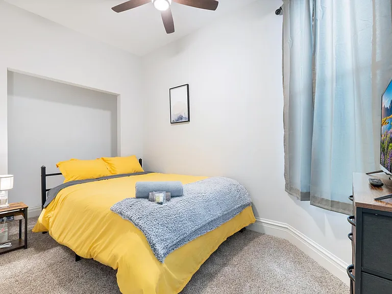 4009 W Gladys Ave #A — Photo 3
