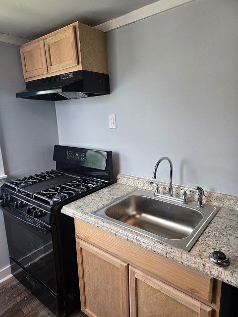 1st image of 701 Cumberland Dr