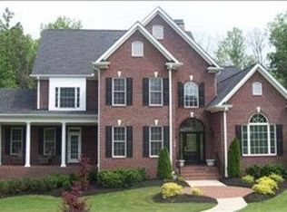 608 Glen Meadows Dr, Simpsonville, SC 29680