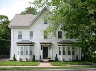 24 Mechanic St APT 2L, Foxboro, MA 02035