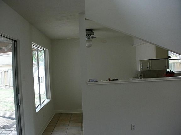 2nd image of 13618 Salisbury Dr