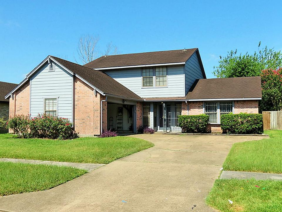 1st image of 8811 Moonlight Forest Dr