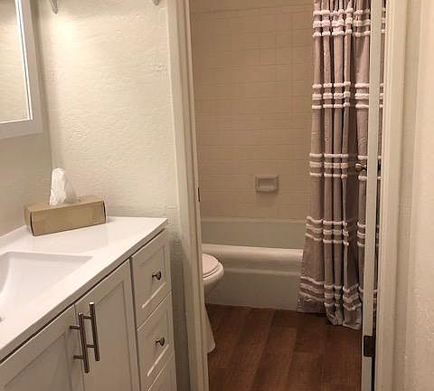 4th image of 27605 Peninsula Dr #306