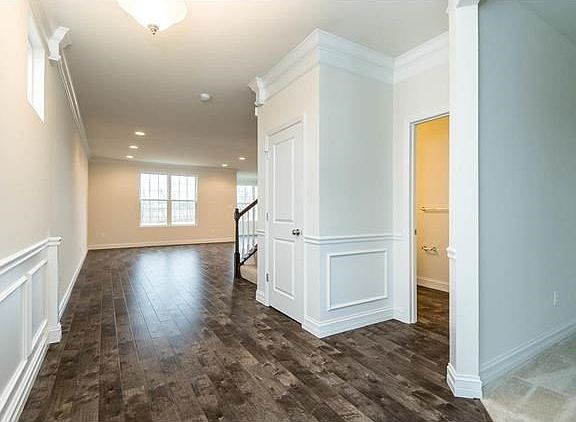 2nd image of 2512 Viola Gill Ln