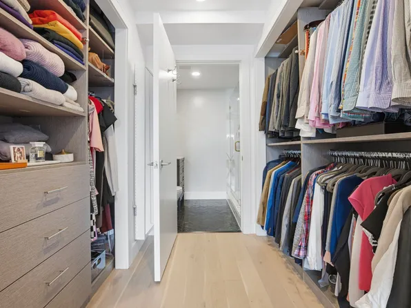 233 Ocean Parkway image 8 of 12