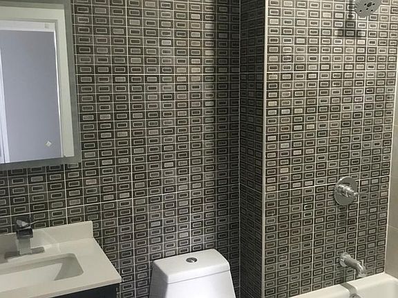 4th image of 254 22nd St Floor 1